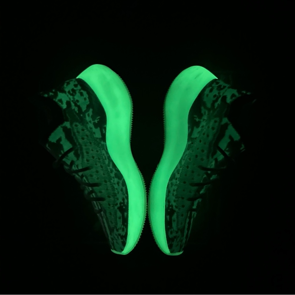 Yeezy Boost 380 Calcite Glow Men’s 8.5 adidas sneakers comfortable streetwear - Picture 4 of 10